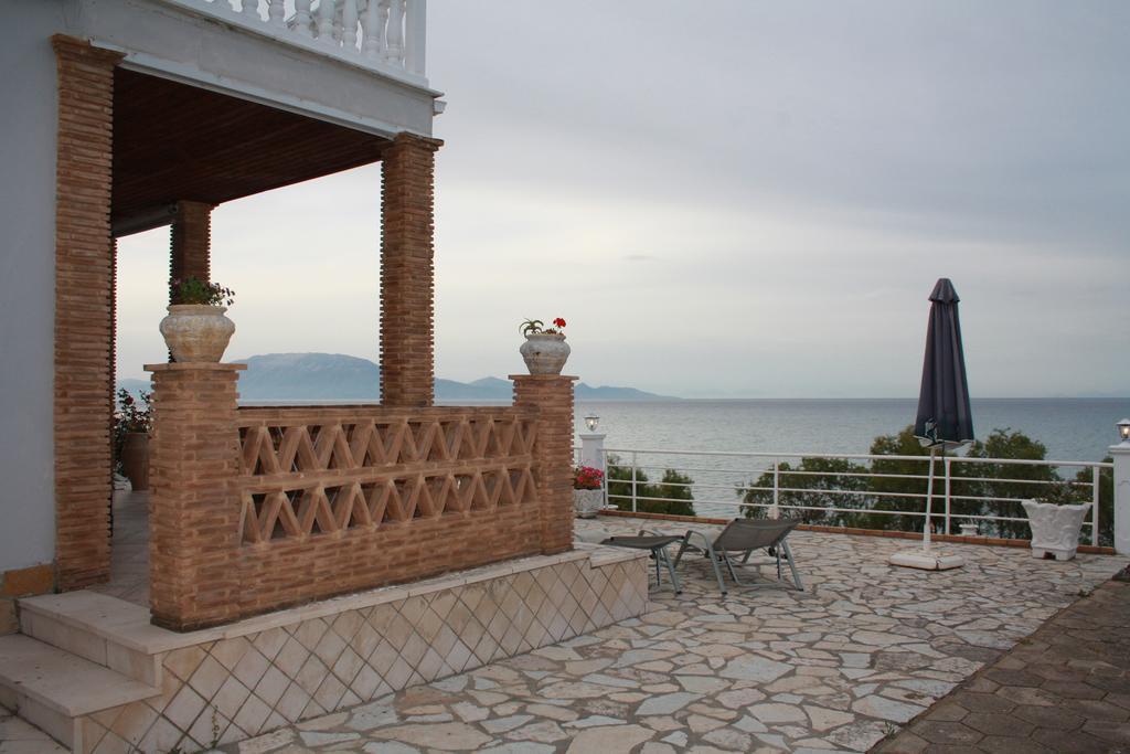 Laura Beach House Alykes  Exterior foto